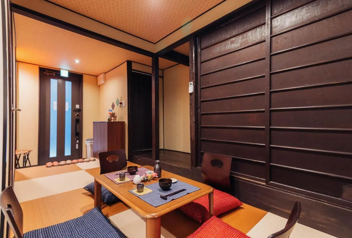 1 Stop To Namba! Shinsaibashi & Japanese House Kenny1 Osaka